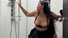 I surprise my friend with toys