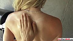 Perfect Mature Stepmother Shows Her Sexual Technique