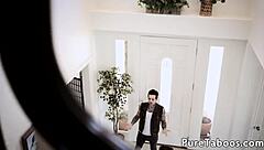 Petite babe feels intense pleasure in facialized spitroast