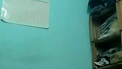 En webcam le toco las tetas y la pongo deperrito