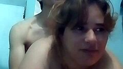 En webcam le toco las tetas y la pongo deperrito