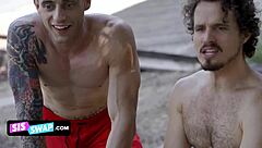 三姐妹共浴勾引大哥