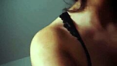 Mi hermanastra sabe montar bien rico mi verga cowgirl