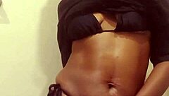 naejae seduces with strip tease before squirting