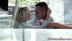 Bang that foreplay loving model passionately!