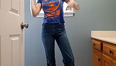 Wet My Tight Jeans Now!