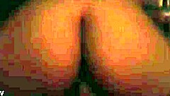 Does my peruvian flaca mount that big ass?