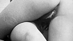 Vintage lesbians in nature!