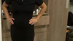 Curvy latina has beach sex with cumshot