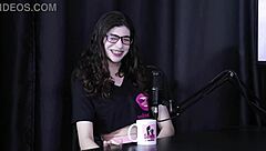 Did you see this transsexual hiding her dick in photos? A man liked it, and she's shy but does what she wants in group sex