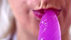 teen sucking dildo close up with romanian amateur toys