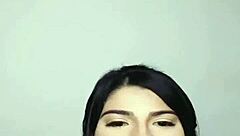 i'm watching victoria lopez dancing live on bigo instagram stream